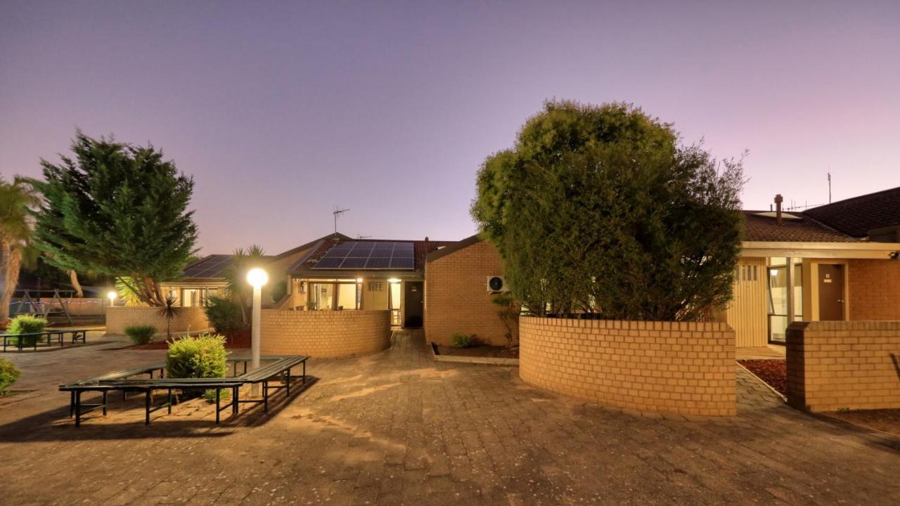 Aparthotel Executive Hideaway à Benalla Extérieur photo