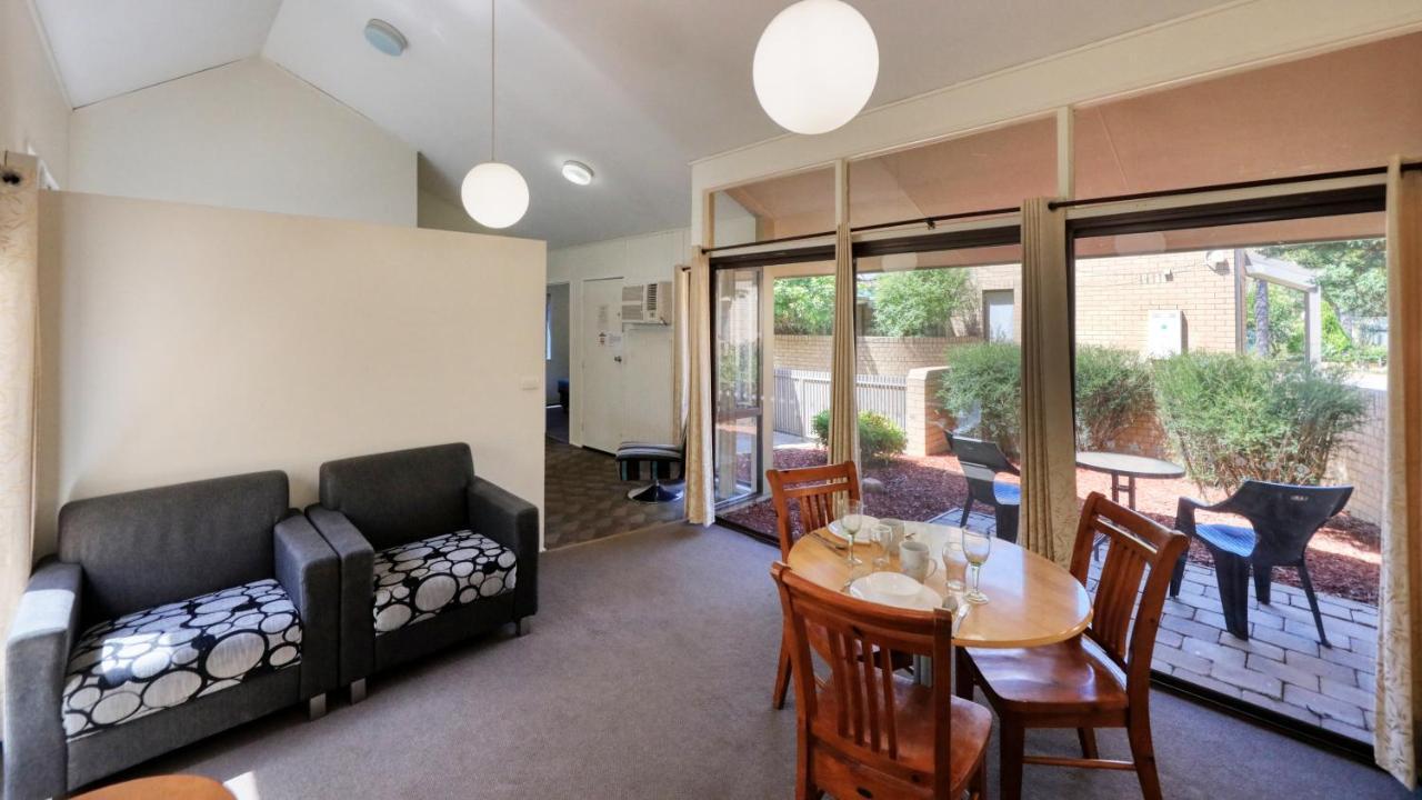 Aparthotel Executive Hideaway à Benalla Extérieur photo