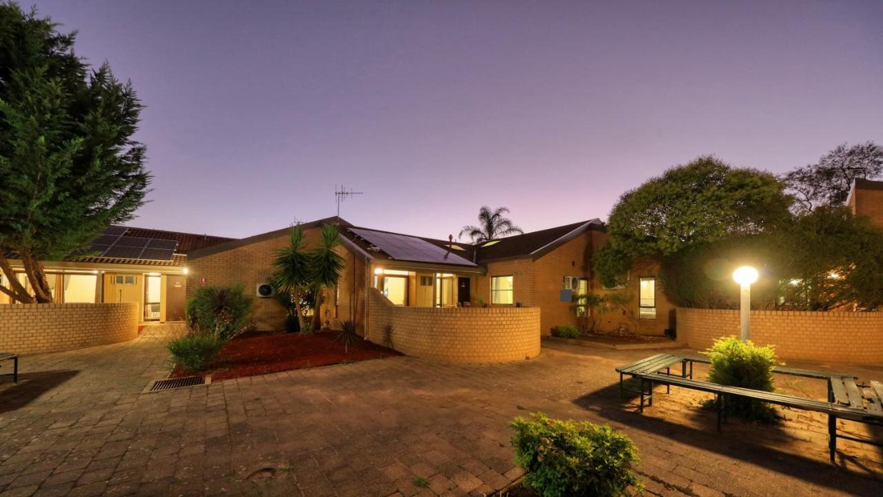 Aparthotel Executive Hideaway à Benalla Extérieur photo