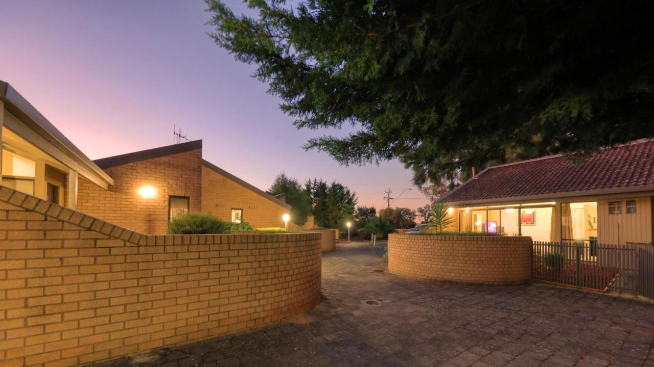 Aparthotel Executive Hideaway à Benalla Extérieur photo